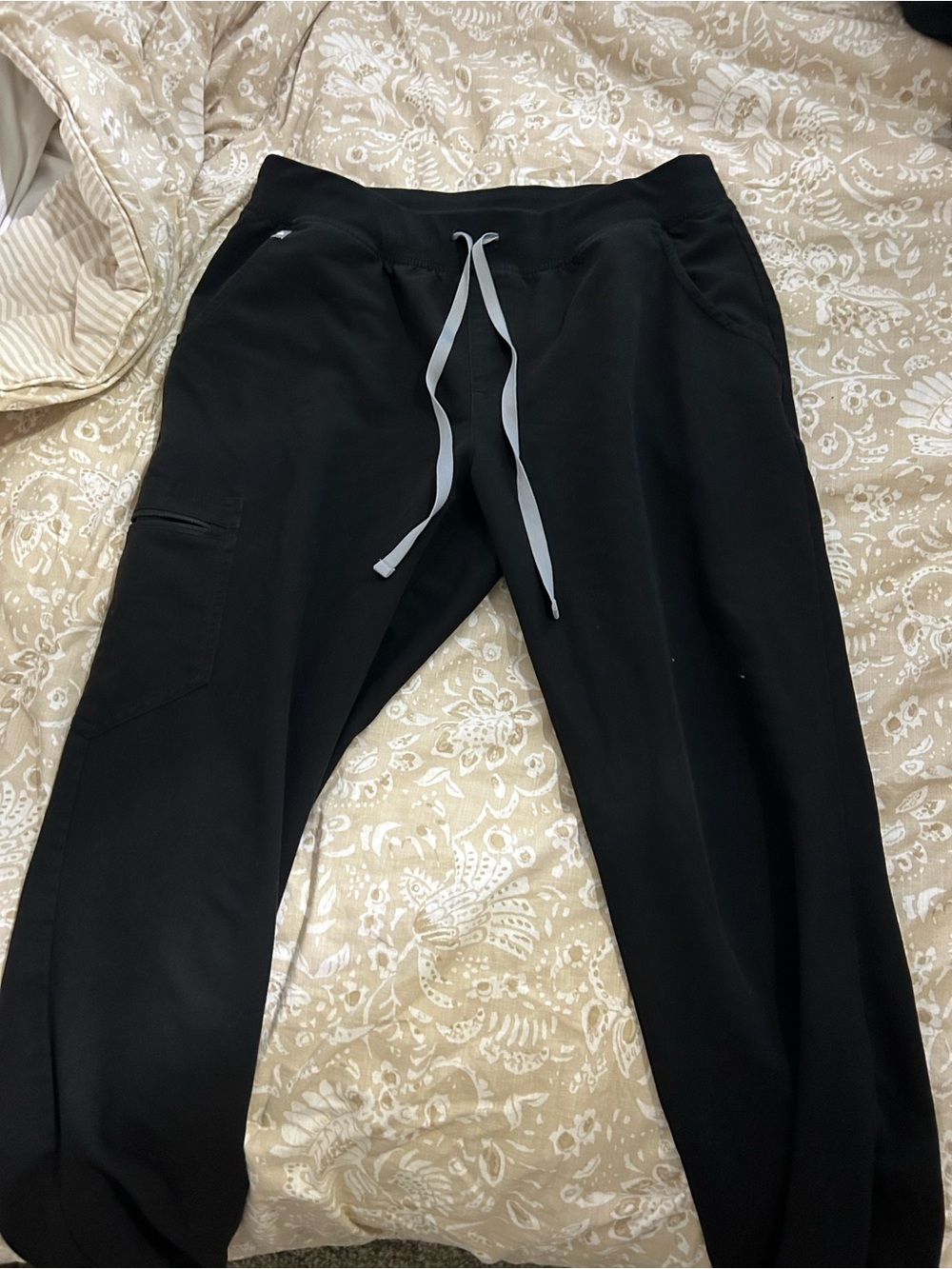 Women’s Figs Black Drawstring Jogger Pants